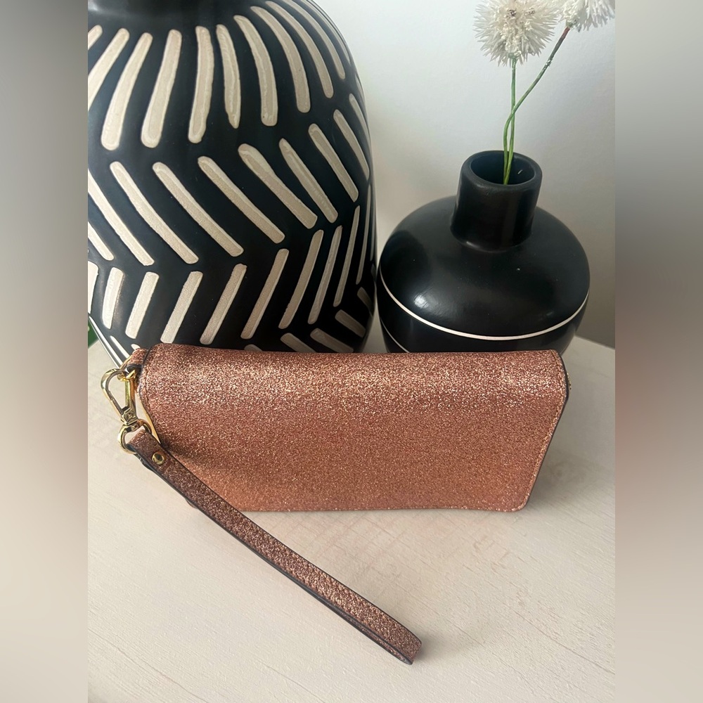 Michael Kors Rose Gold Glitter Wallet/Wristlet - Picture 4 of 9